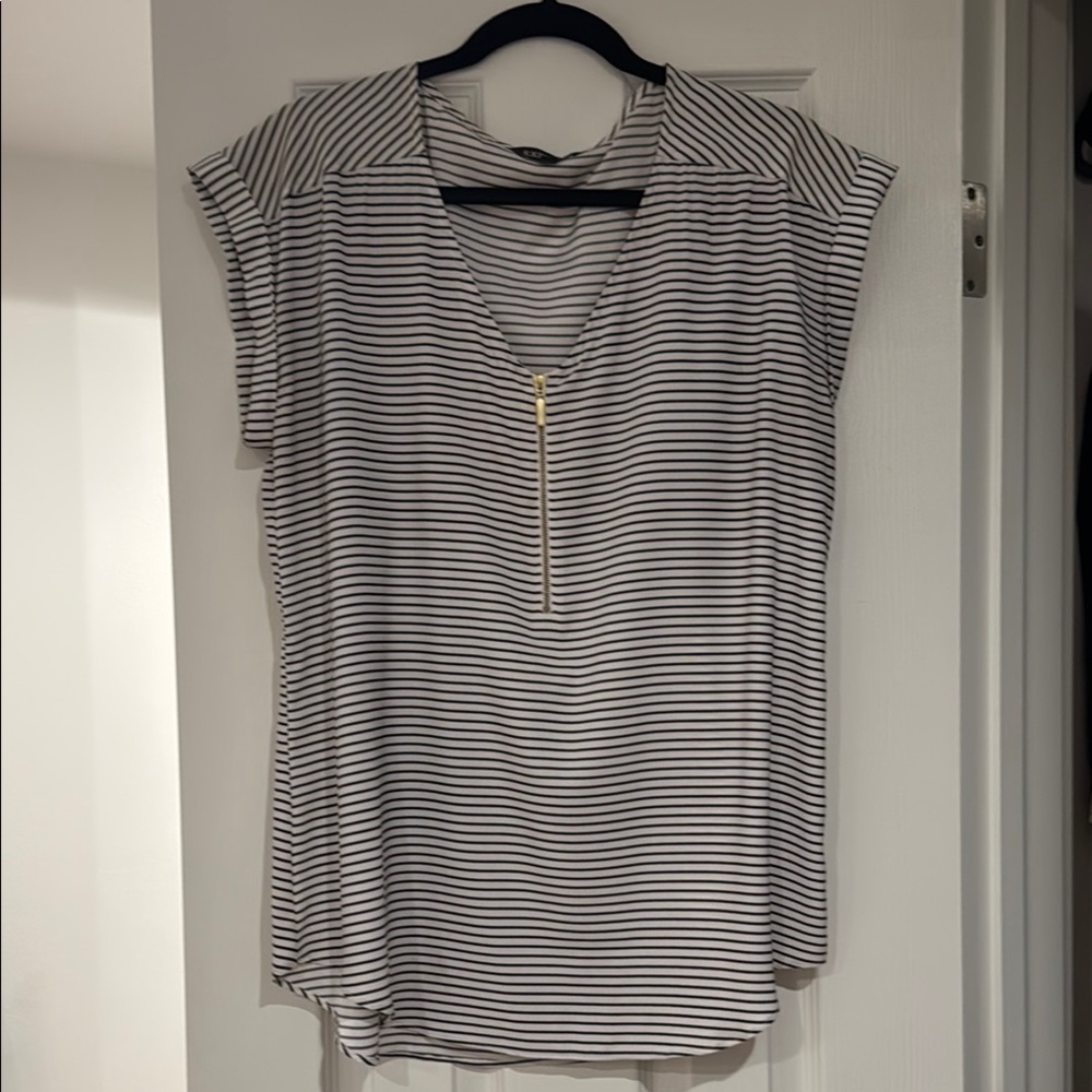 Express Black and White Relaxed Tunic with V-Neck